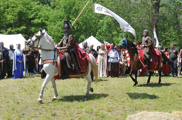 МАГЛИЧ ФЕСТ: Дух Немањића у долини векова (ФОТО)